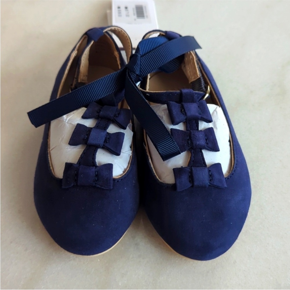 BRAND NEW WITH TAGS Janie and Jack - Blue Bow Baby Shoes - Toddler Size 4